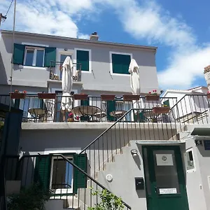 Golden 3*, Split Croatia